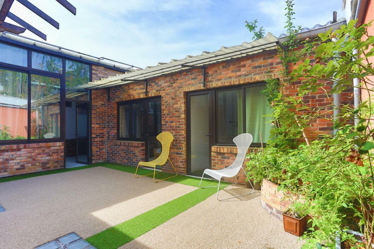 Paris East Side Lodge Pantin Exterior photo